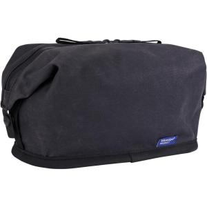 Thule Aion Toiletry Bag – Water-resistant bag for toiletries, makeup & shaving essentials – Removable liquids bag included – Easy to clean – Snap loop for easy hang – Waxed, PFC-free fabric(Black)